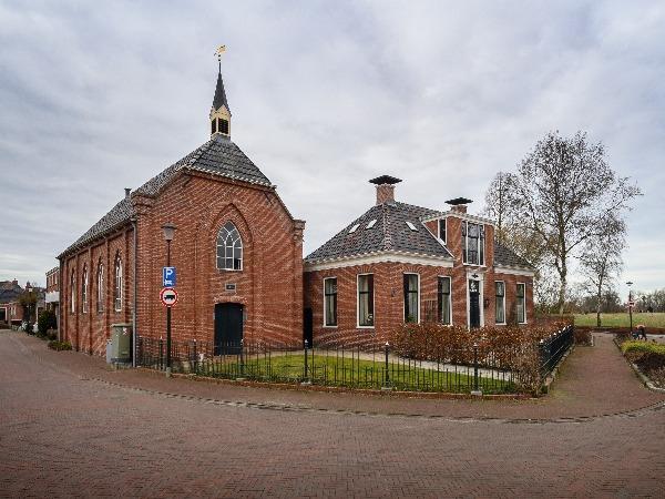 Doopsgezinde kerk en pastorie